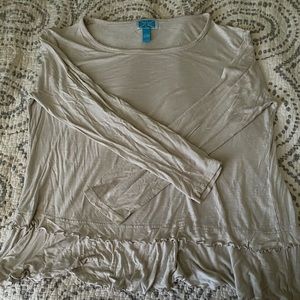 Super cute Survival ruffled shirt! Size large fits a little big!